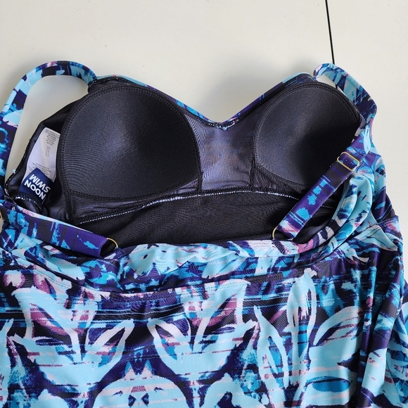 $60 NWT Noon 1 Piece Swim Skirted Bathing Suit Blue White Floral size 18 - Picture 14 of 16